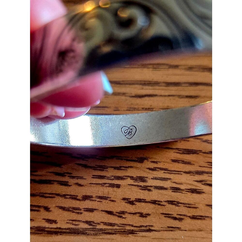 BRIGHTON "Dream Token" Vintage Silver Etched Bangle Bracelet CLASSIC CHIC! - Picture 6 of 8